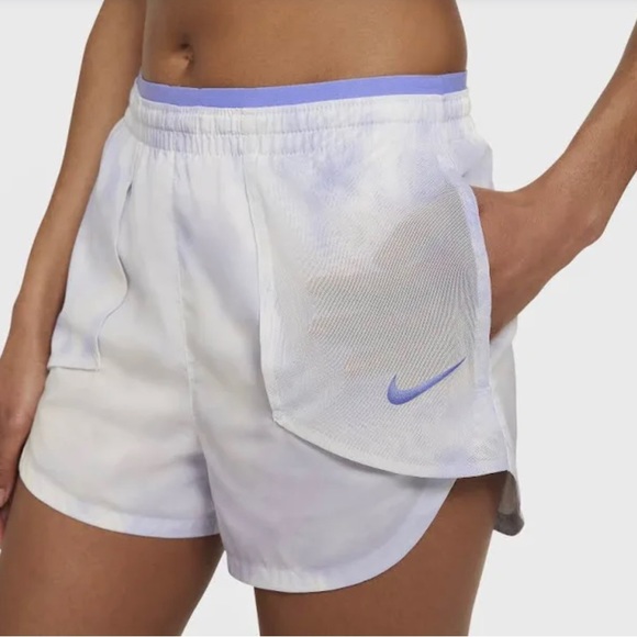 Nike Shorts Womens Extra Large Luxe Icon Dri-Fit Running Ladies $55 Retail - Picture 1 of 4